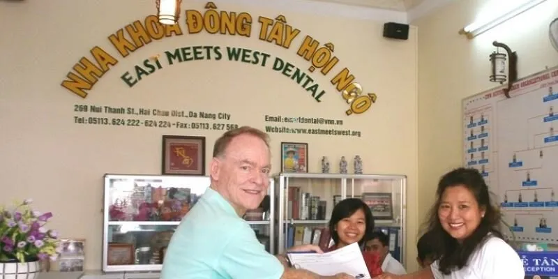 Nha khoa Đông Tây Hội Ngộ